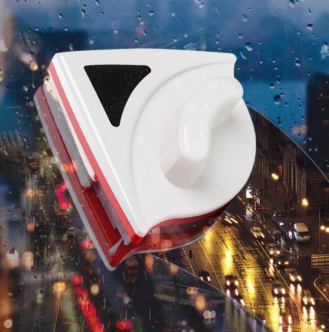 Double Sided Triangle Window Cleaner - DMC Wholesale