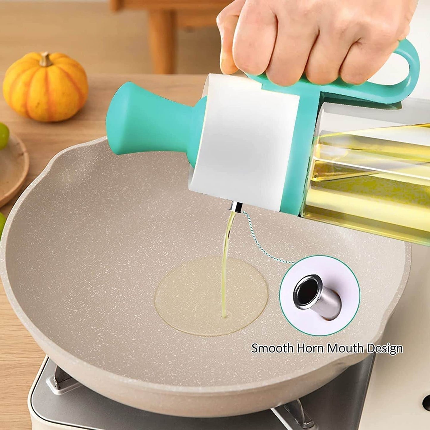 Brush And Pouring Seasoning Bottle (630ml) - DMC Wholesale