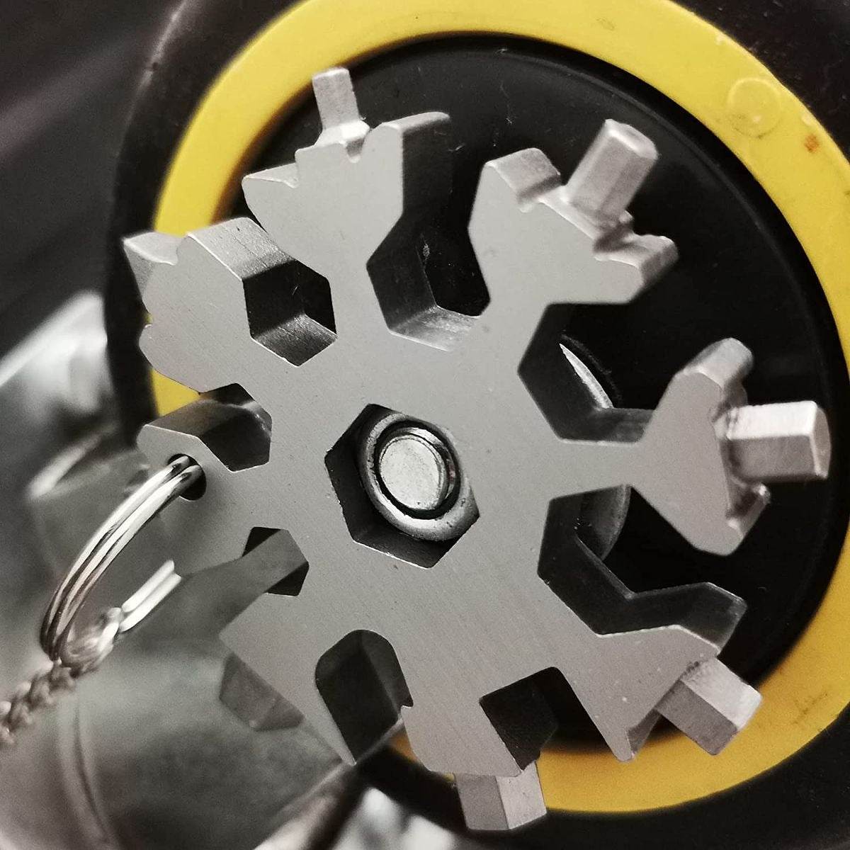 18 in 1 Snowflake Keychain Multi Tool - DMC Wholesale