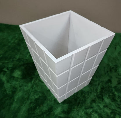 Large Square Flower Pot (24cm)