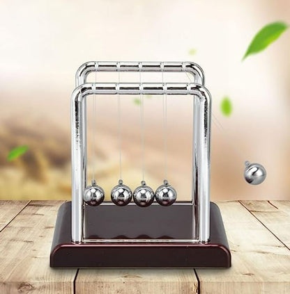 Newton’s Cradle Balance Balls